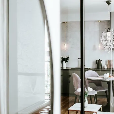 Brooklyn Apartment *