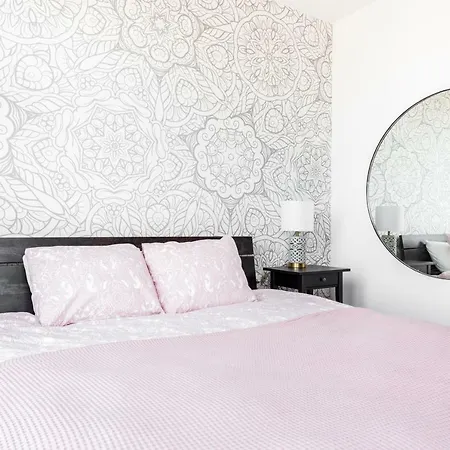 Brooklyn Apartment *