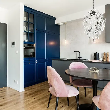 Brooklyn Apartment *